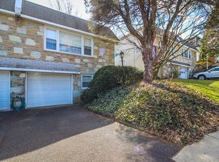 136 N Jarrett Ave, Jenkintown, PA 19046