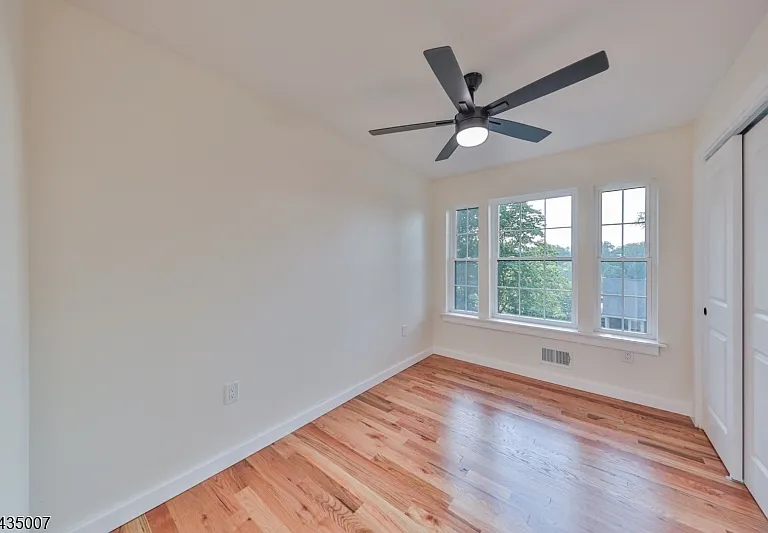 90 Chestnut St #A — Photo 4