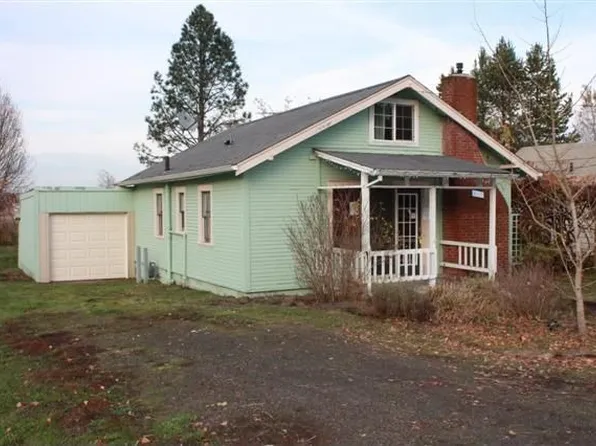 813 Liberty St, Silverton, OR 97381