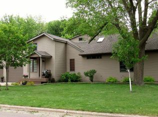 514 W 6th St N, Estherville, IA 51334