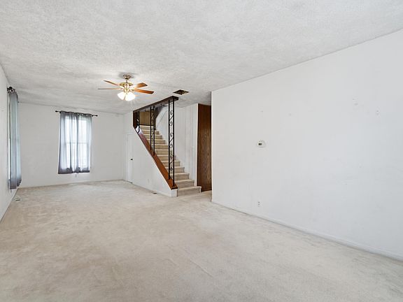 4th image of 1528 Michigan Rd