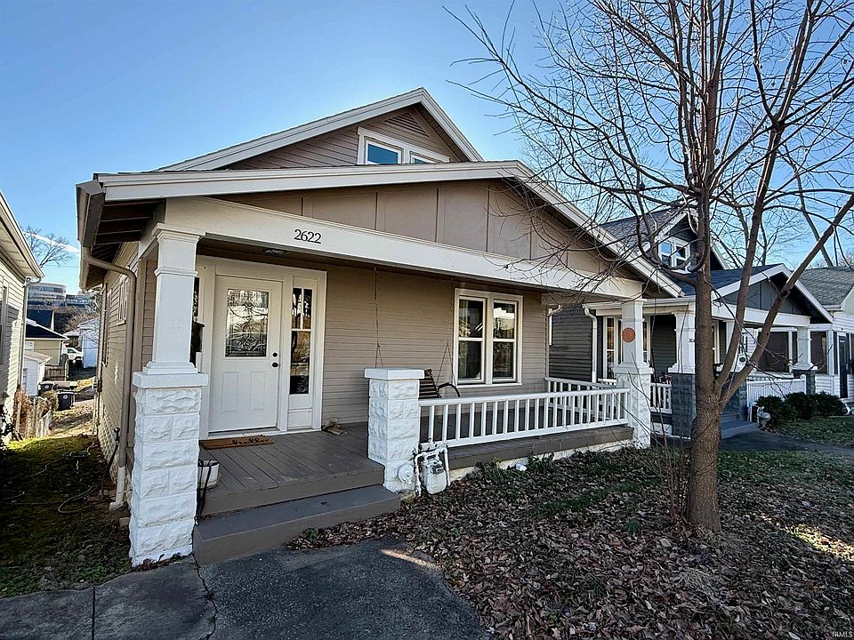 1st image of 2622 Hillcrest Ter