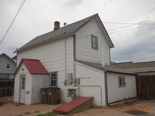 207 E Sheridan St, Laramie, WY 82070