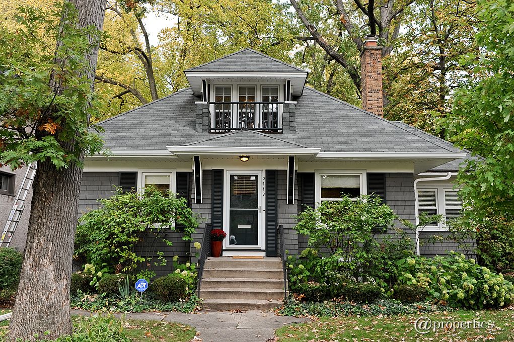 2119 Lincoln St, Evanston, IL 60201 | Zillow