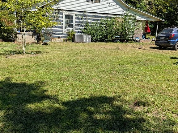 2nd image of 1260 Hillcrest Rd