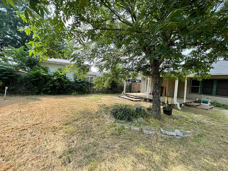 510 Avant Ave — Photo 3