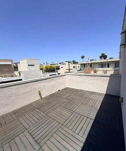 1400 N Fuller Ave #8 — Photo 33