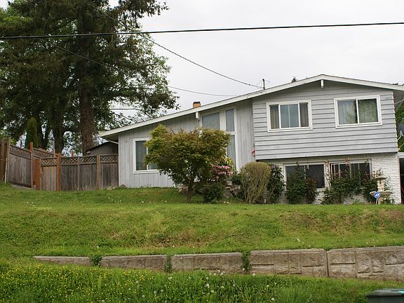 3rd image of 20628 13th Ave S