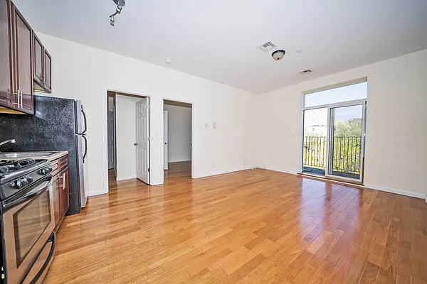 Rented by Level Group | media 11