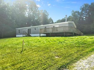 4882 South Rd, Bradford, VT 05033