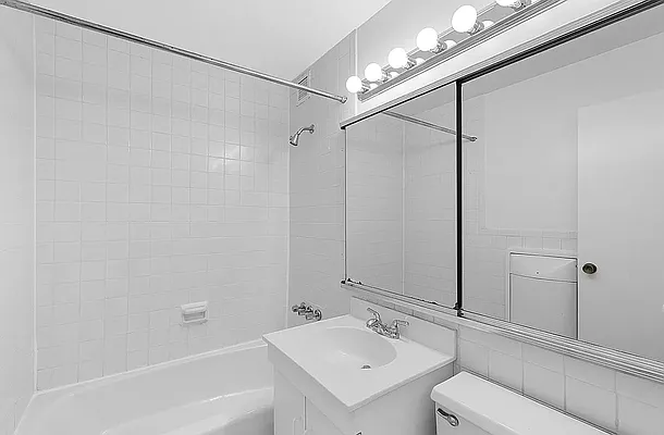 Rented by REAL New York | media 26