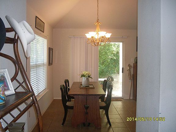 3rd image of 808 Starling Ln