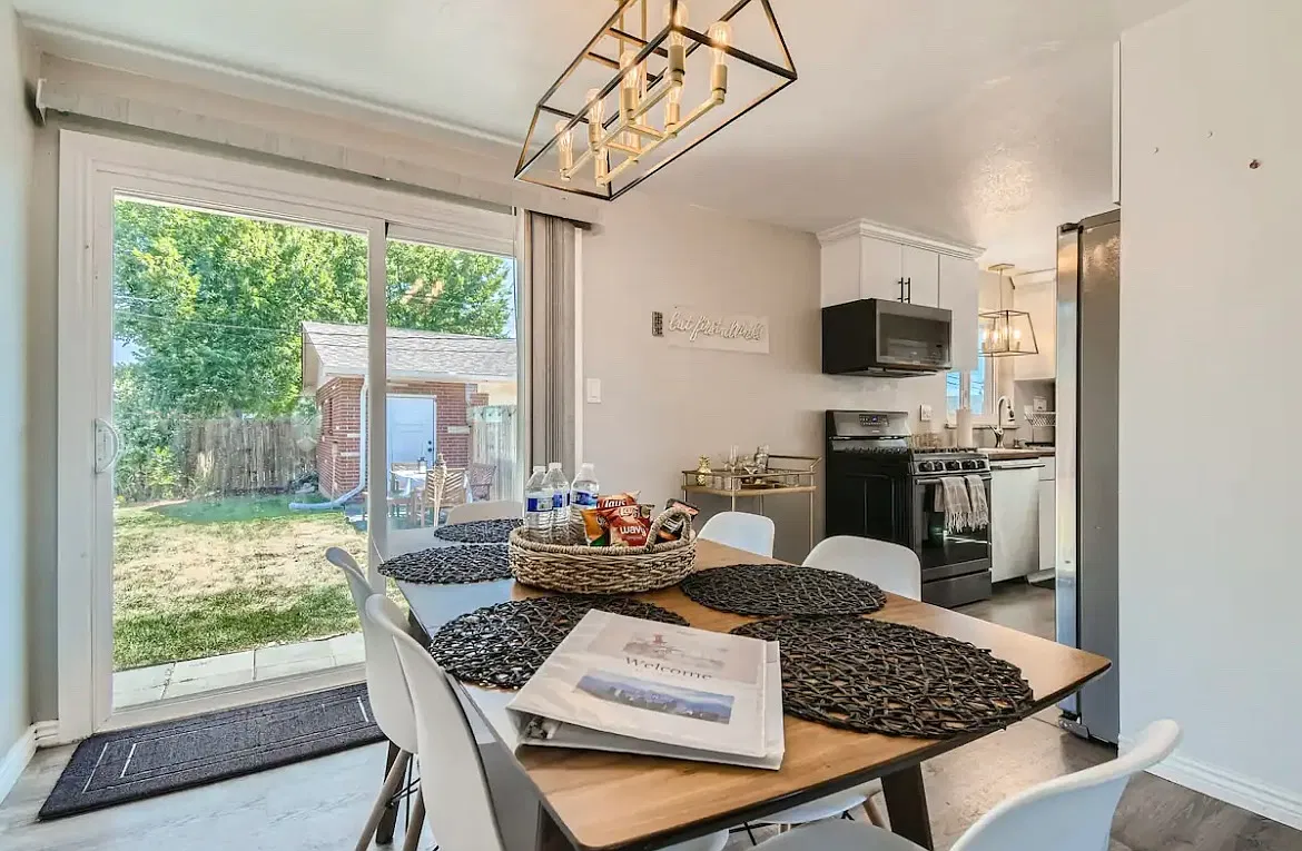 7840 Irving St — Photo 4