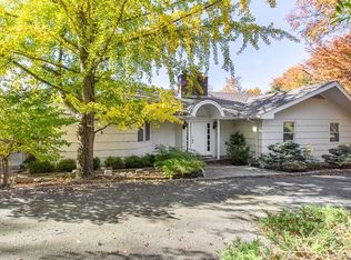 41 Norfield Woods Rd, Weston, CT 06883