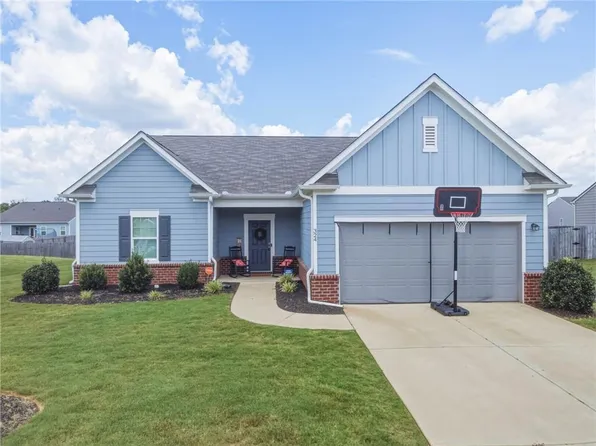 324 San Vito Way NW, Cartersville, GA 30120