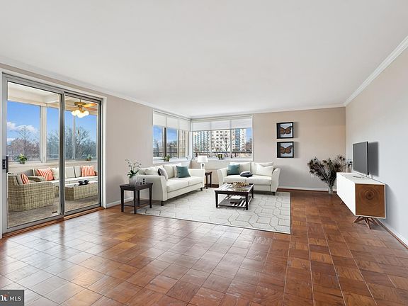 5th image of 10401 Grosvenor Pl APT 321