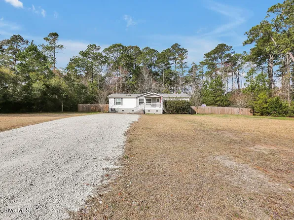 132 Holiday Drive, Hampstead, NC 28443