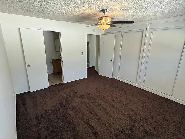 935 Springfield St #D — Photo 7