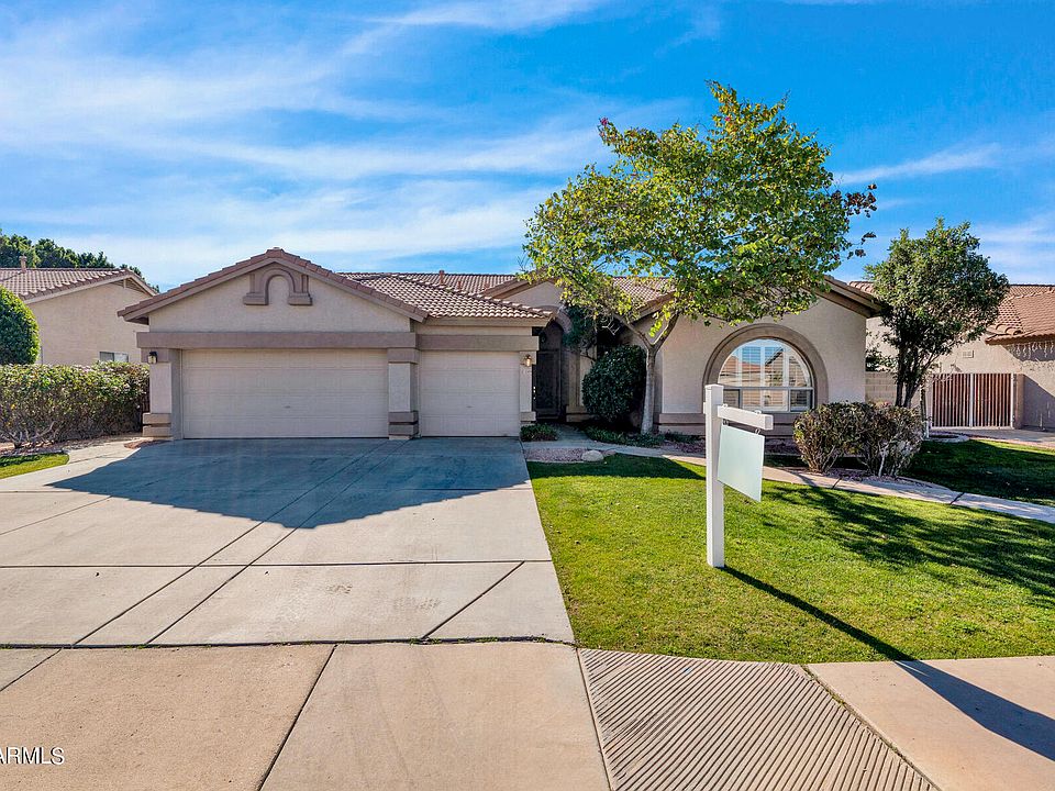 1st image of 3309 E ISABELLA Avenue
