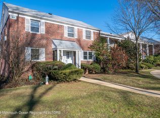19 Manor Dr, Red Bank, NJ 07701