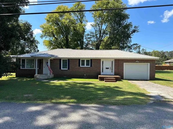 939 Main St, Moulton, AL 35650