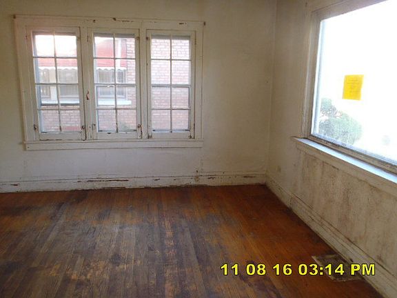 3rd image of 1018 S 9th Ave