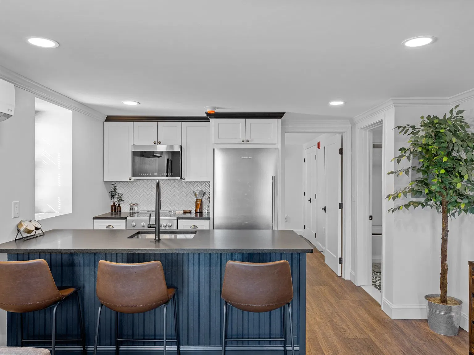 319 Main St — Photo 1
