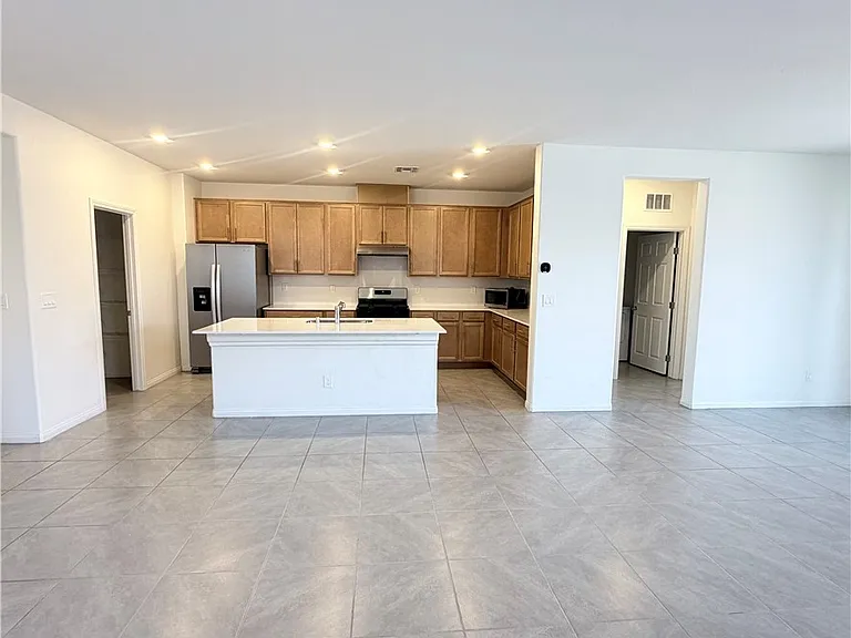 4256 Scarlet Cob Ave — Photo 7