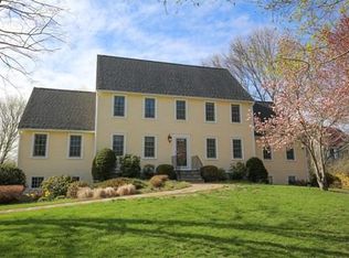 2 Valley Farm Rd, Groveland, MA 01834