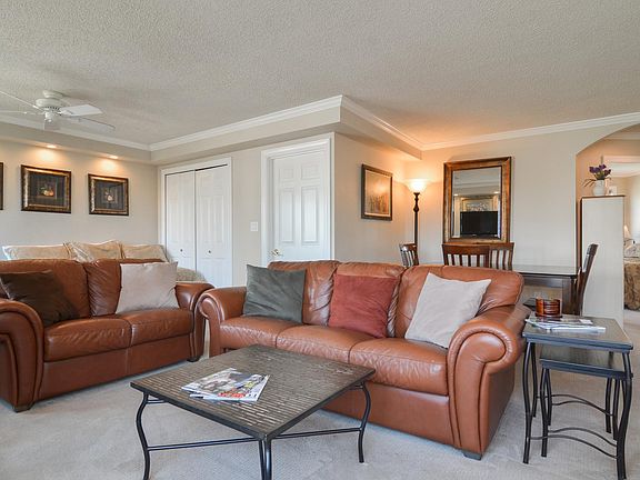 2nd image of 1400 Hubbell Pl APT 1410