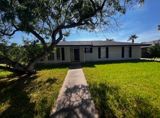 1018 Pyramid Dr, Corpus Christi, TX 78412