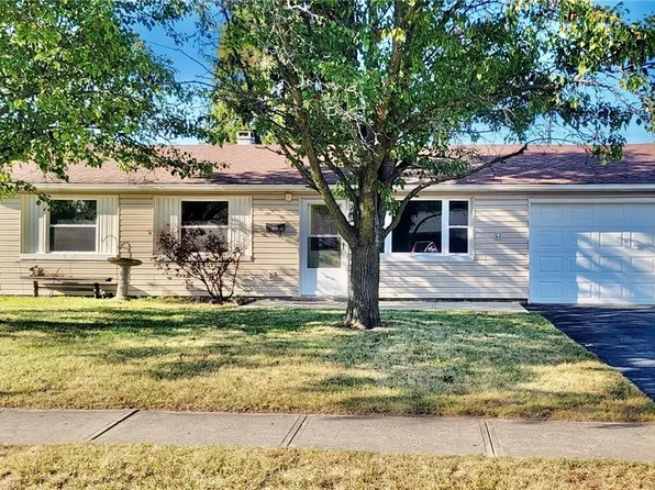 408 W Martindale Rd, Englewood, OH 45322