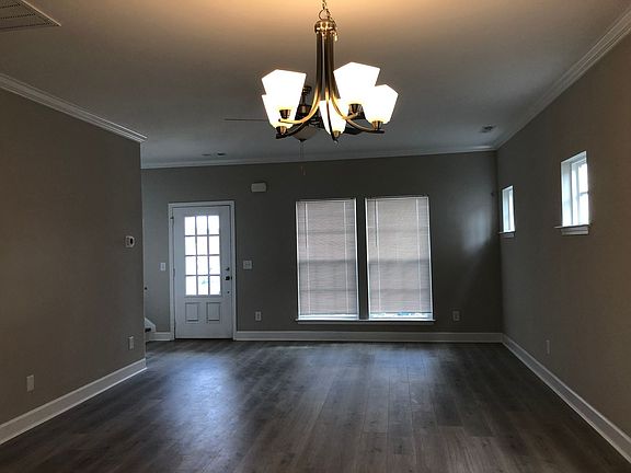 4th image of 813 Goswell Dr Unit 336