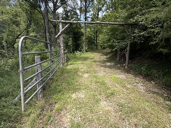 3rd image of 0 Honeysuckle Ln