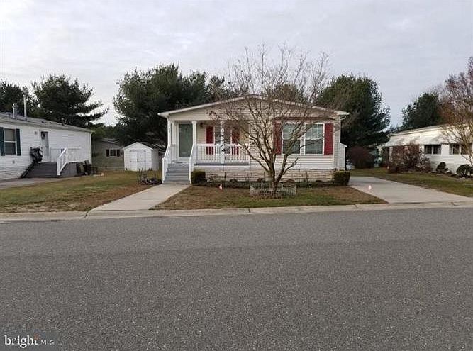 1st image of 709 Evergreen Ct