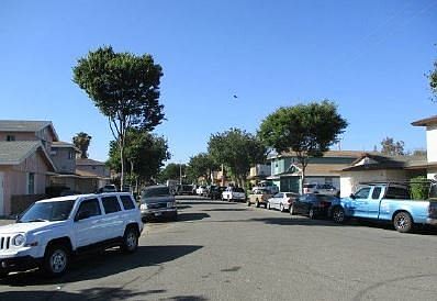 Exterior Neighborhood (street photo)