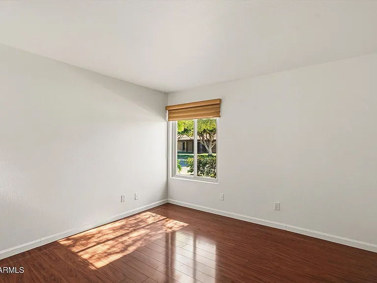 1756 W Echo Ln — Photo 23