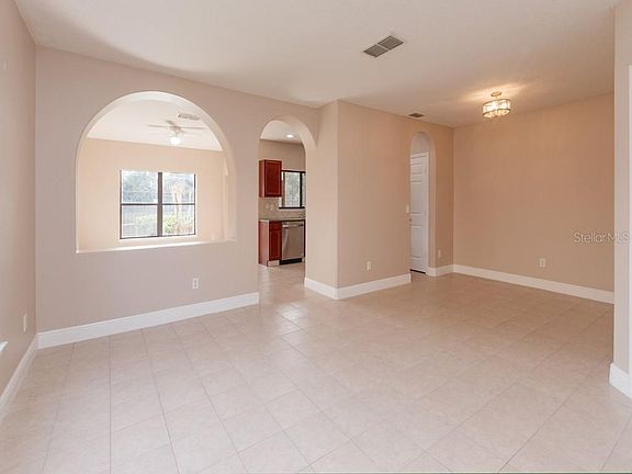 2nd image of 4140 Windsor Lake Cir