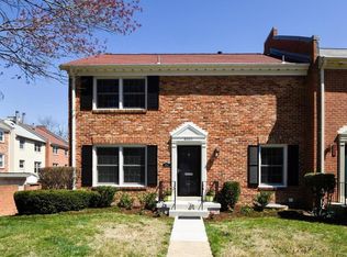 6001 Stoneygate Ct, Springfield, VA 22152