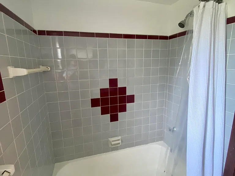 3512 Hazelwood Ave #4 — Photo 13