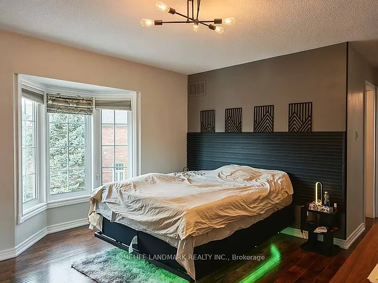 33 Guildpark Ptwy — Photo 10