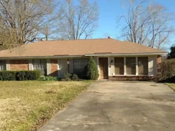38 Fair Oaks Cir, Monroe, LA 71203