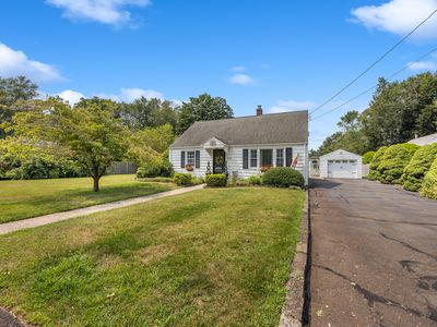 521 Pool Road, North Haven, CT, 06473