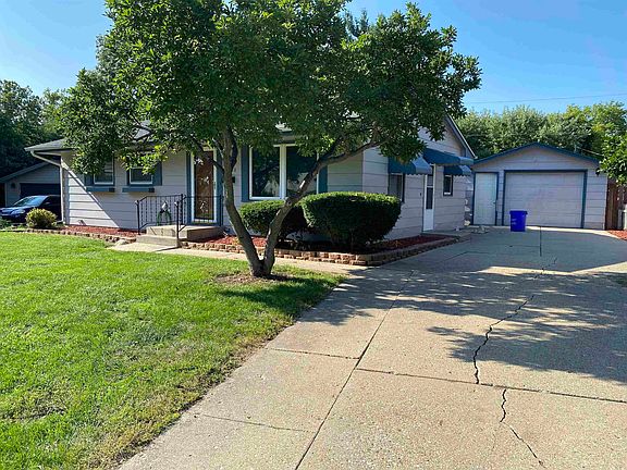 2nd image of 3320 N Winnebago St