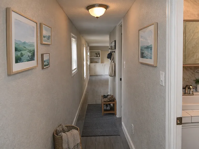 1935 Lori Ln — Photo 4