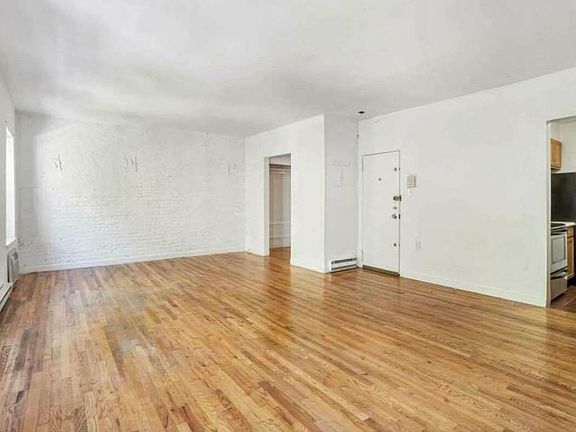 2nd image of 316 E 77th St APT 2