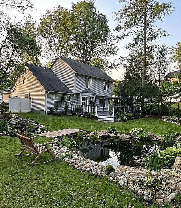 1st image of 5 Oak Hill Ln