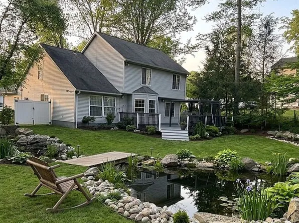 5 Oak Hill Ln, Shelton, CT 06484