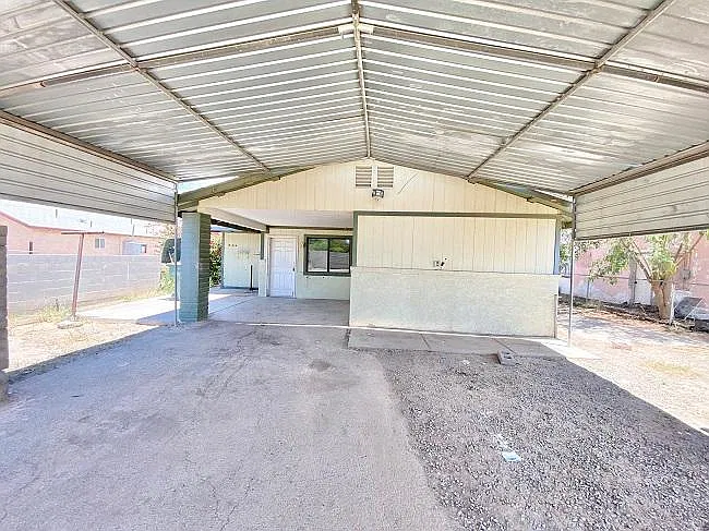 2 bed, $1,295 — Photo 2