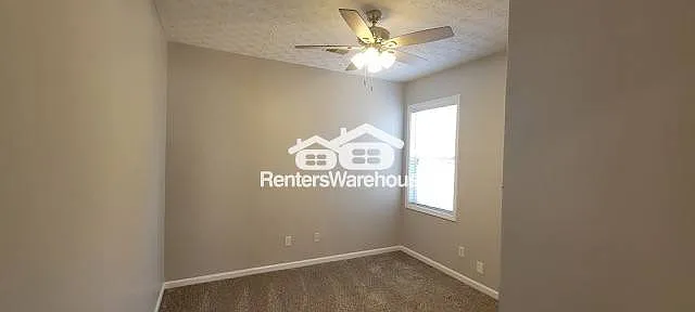 996 Maple Leaf Dr — Photo 8